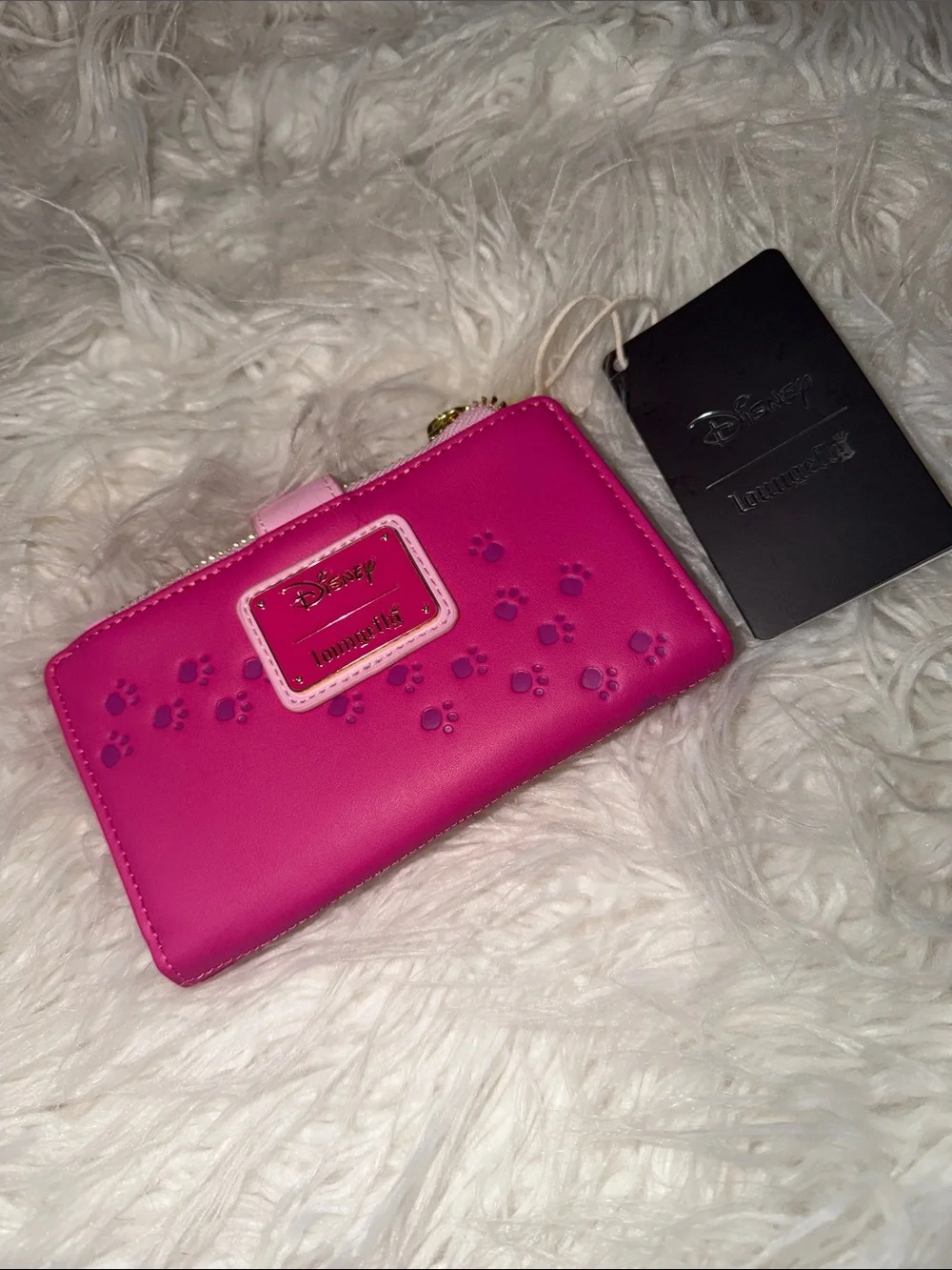 NIB Disney Loungefly Pink Cheshire Cat Zip Wallet with Gold-Tone Accent